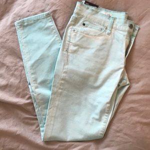 NWT Gap Aqua Legging Jean - Size 27r